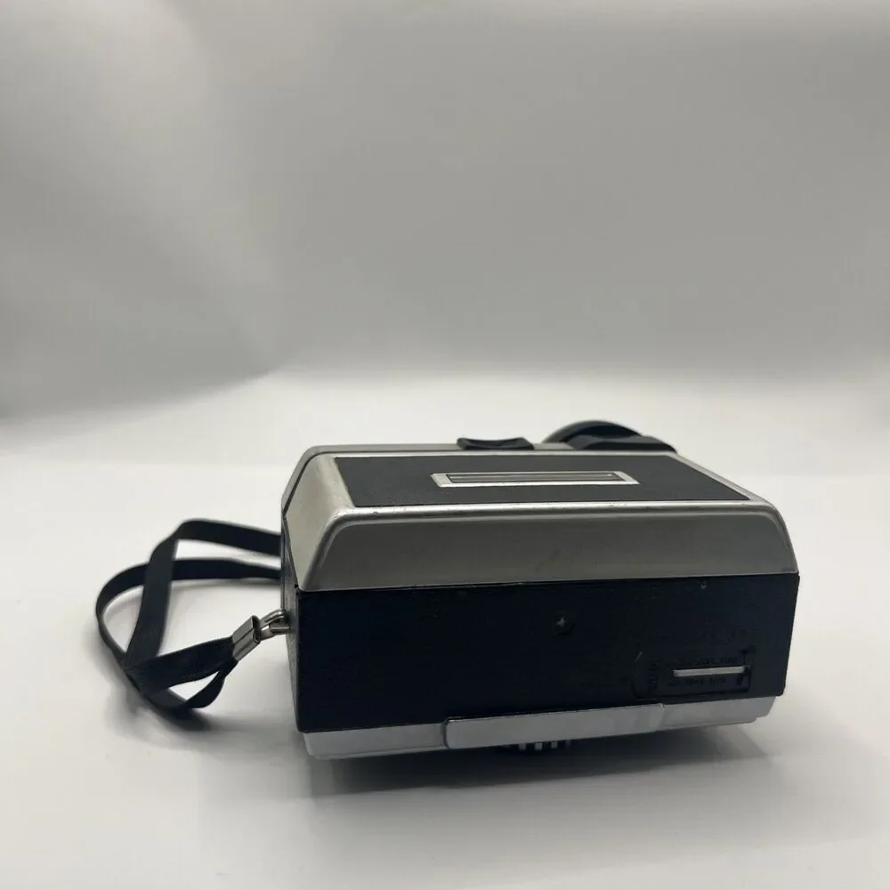 Kodak Instamatic 404 Camera with Strap, Tested And Working